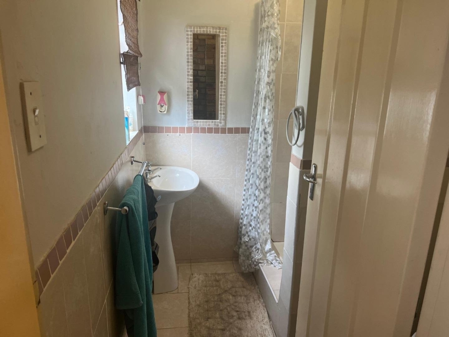 5 Bedroom Property for Sale in Potchefstroom South North West